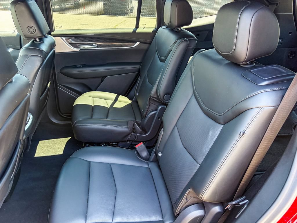 Certified 2024 Cadillac XT6 Sport w/ Technology Package AWD/4WD image 34