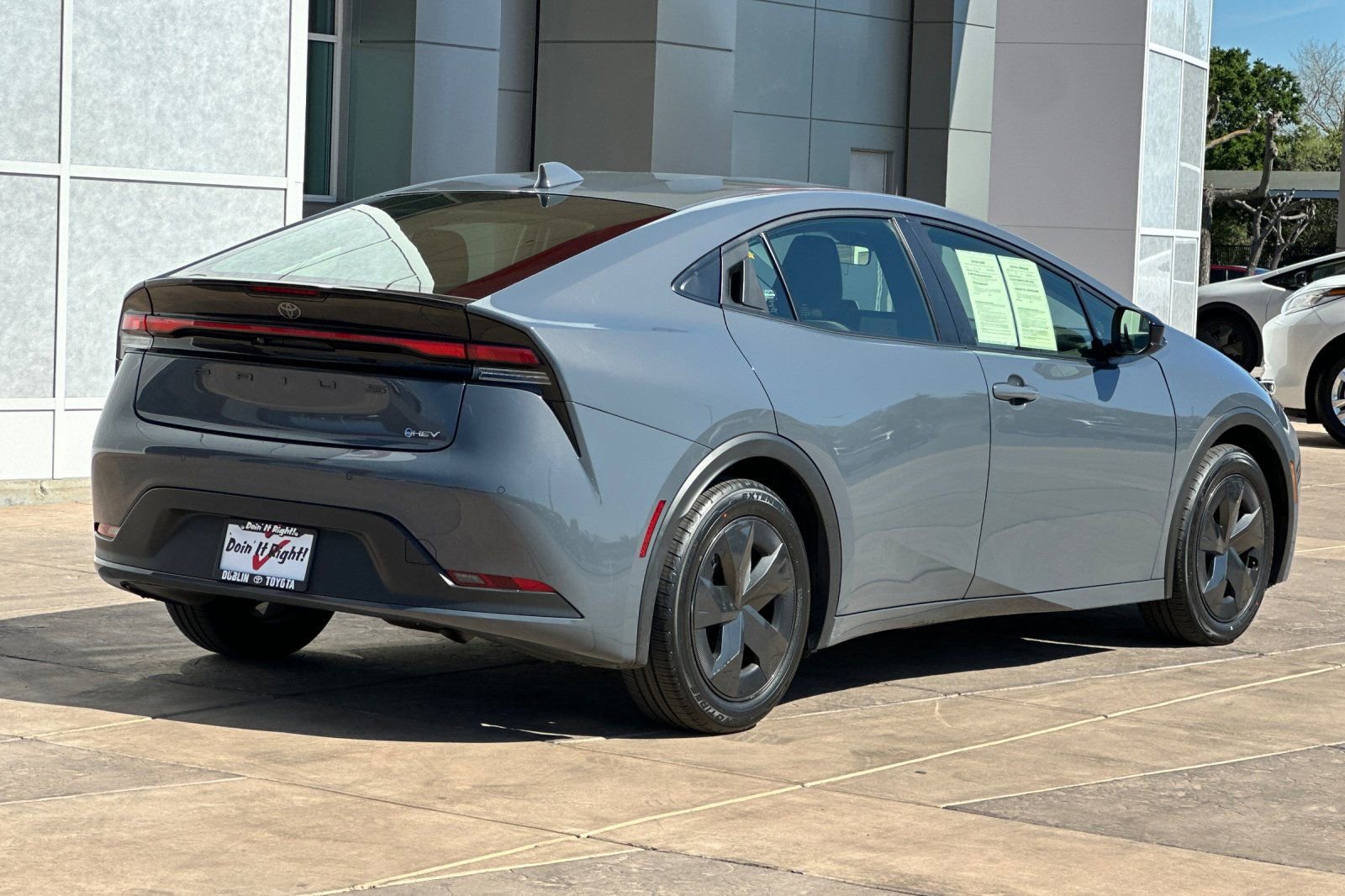 Used 2024 Toyota Prius LE image 4