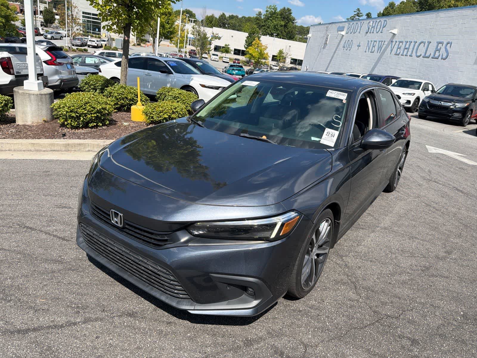 Used 2023 Honda Civic Touring image 3
