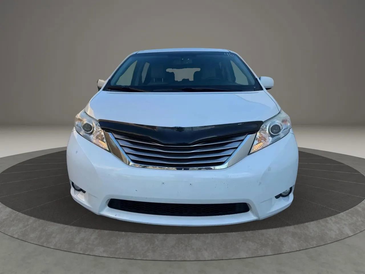Used 2017 Toyota Sienna XLE w/ XLE Navigation Package AWD/4WD image 2