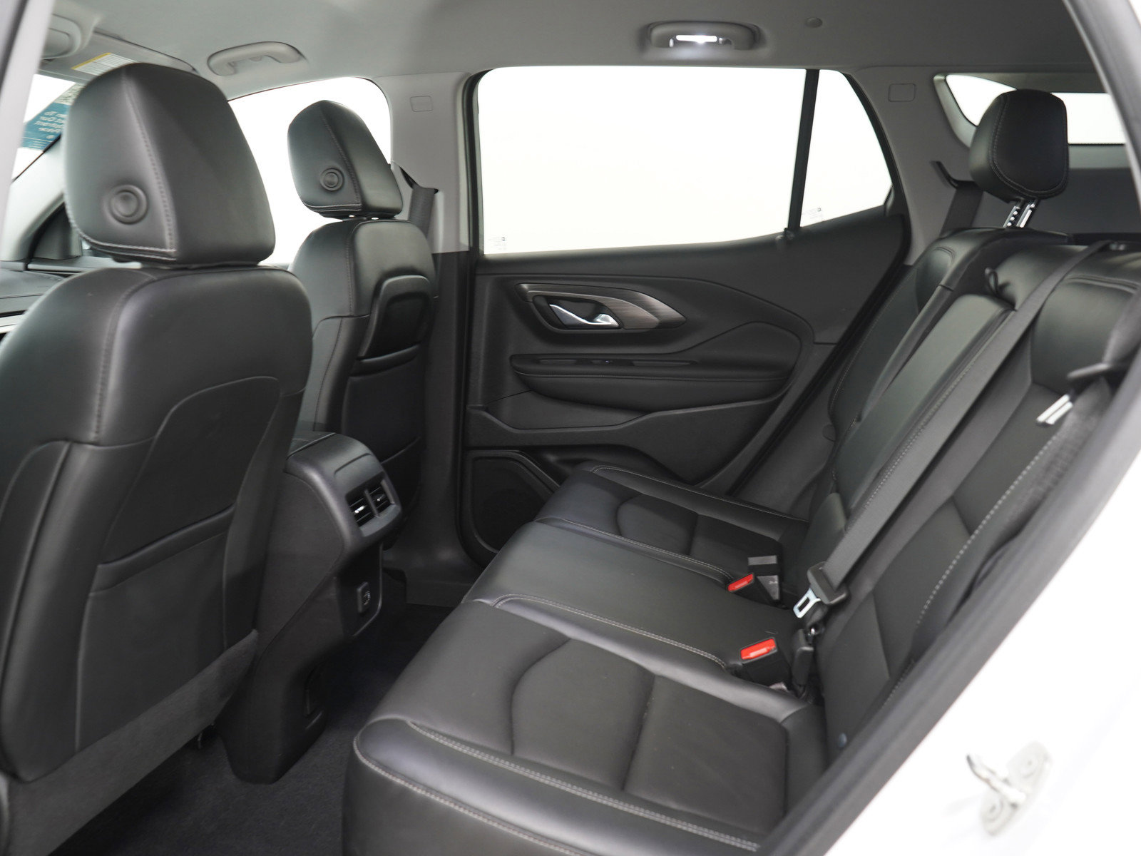 Used 2022 GMC Terrain SLT w/ LPO, Floor Liner Package AWD/4WD image 20