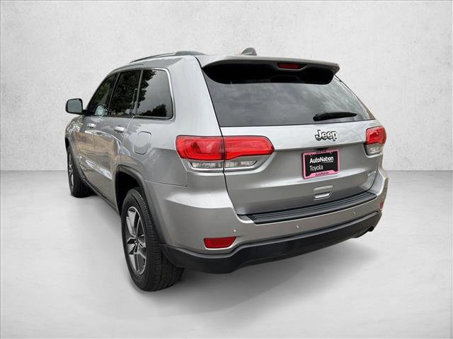 Used 2019 Jeep Grand Cherokee Laredo w/ Laredo X Package RWD image 5
