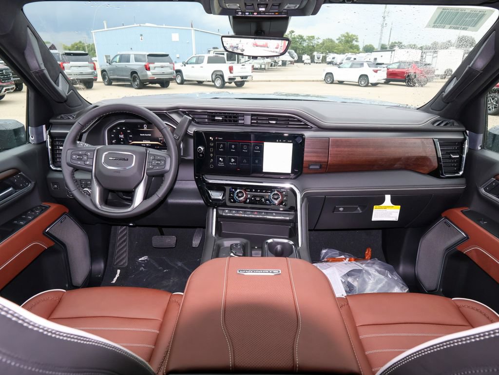 New 2026 GMC Sierra 3500 Denali Ultimate w/ LPO, Black Badging Package AWD/4WD image 14