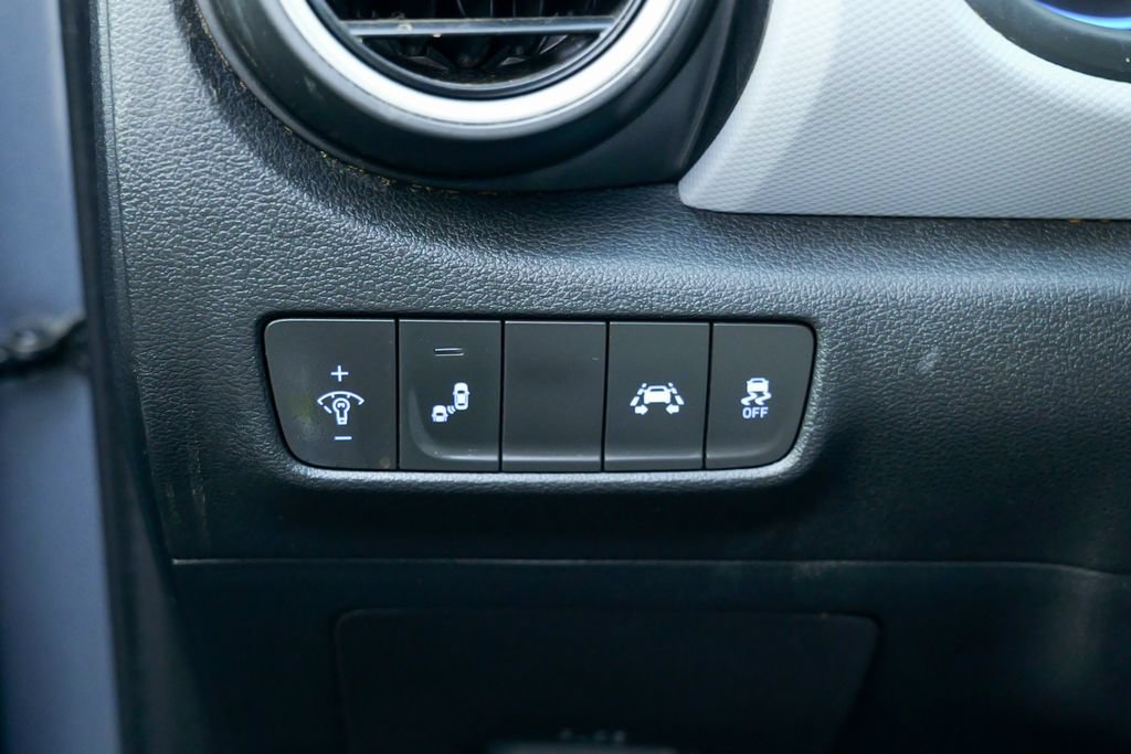Used 2019 Hyundai Kona Limited AWD/4WD image 49