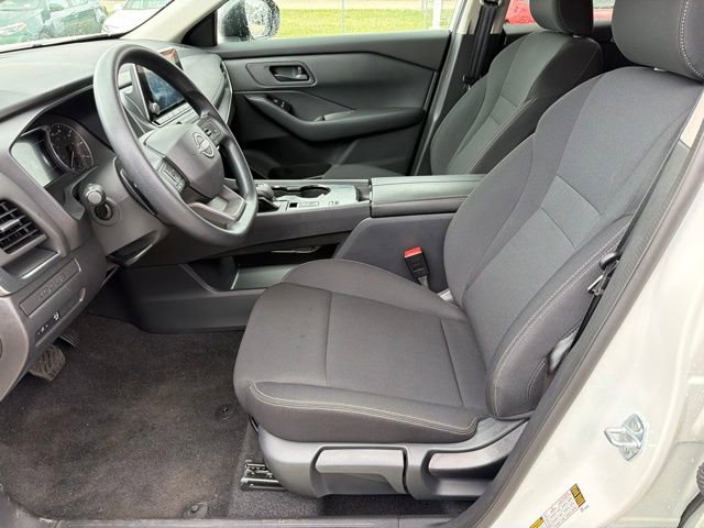 Used 2025 Nissan Rogue S FWD image 7