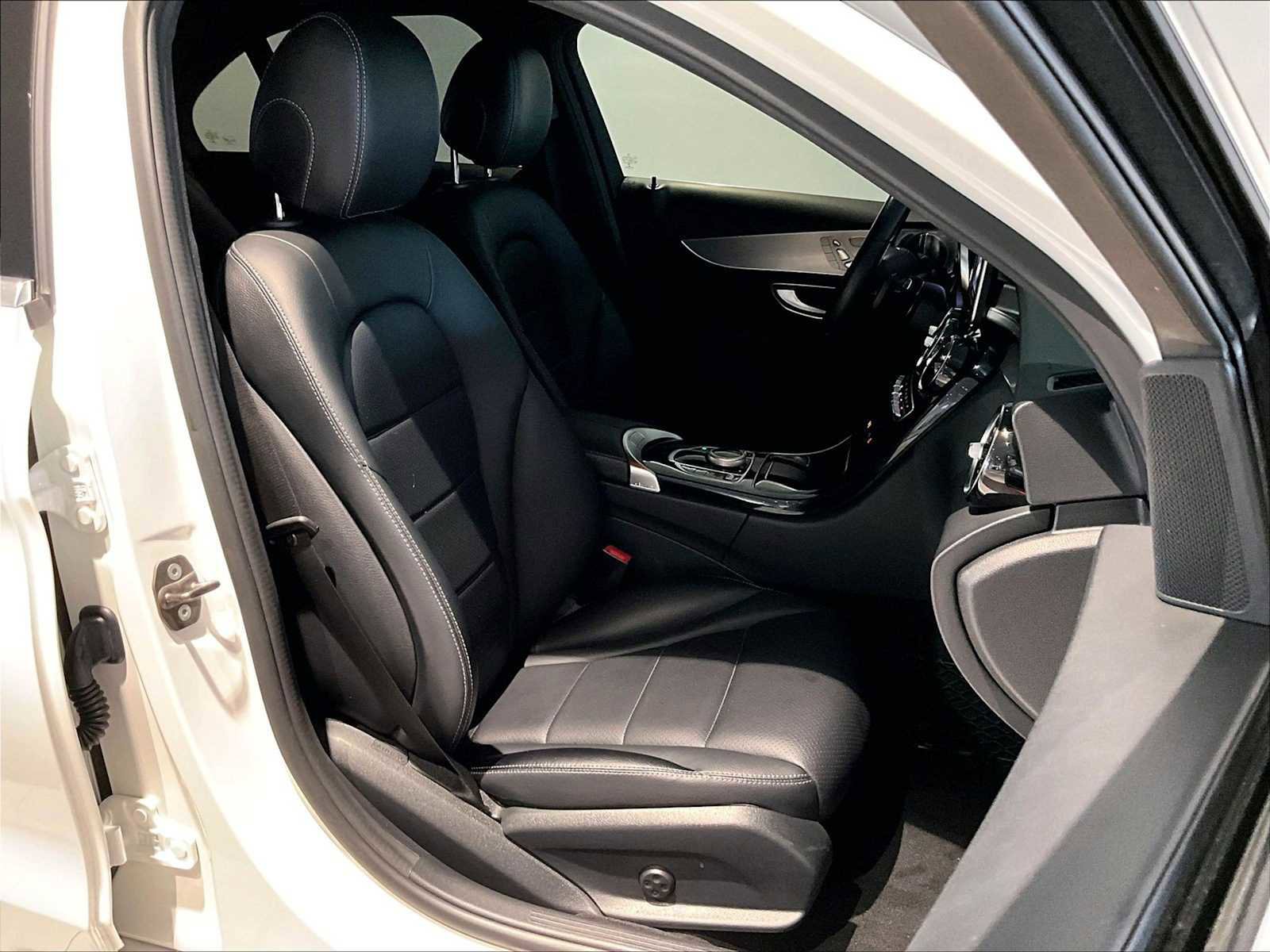 Used 2018 Mercedes-Benz C 300 Sedan image 22