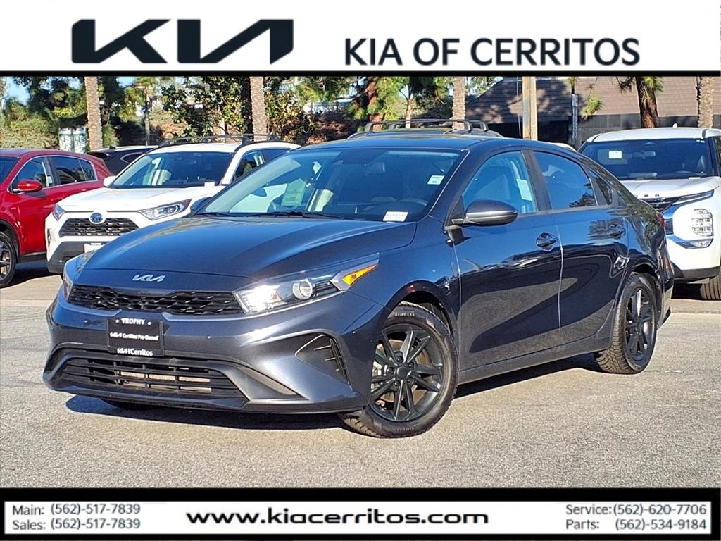 Certified 2022 Kia Forte LXS