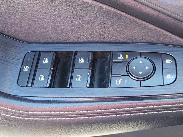 Certified 2024 Nissan Rogue SV w/ SV Premium Package AWD/4WD image 8