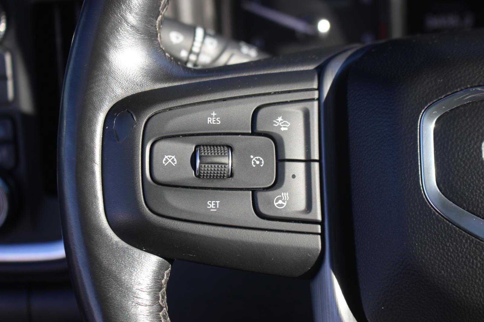 Used 2023 GMC Sierra 2500 Denali w/ Denali Ultimate Package image 20