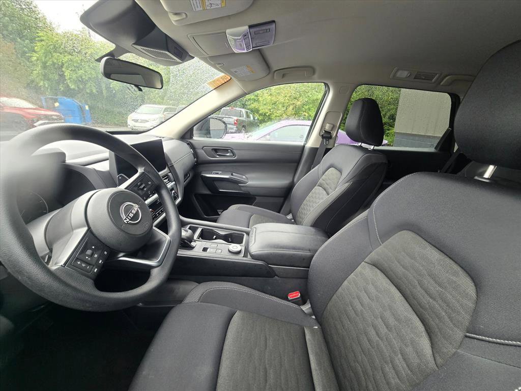 Used 2026 Nissan Pathfinder S AWD/4WD image 4