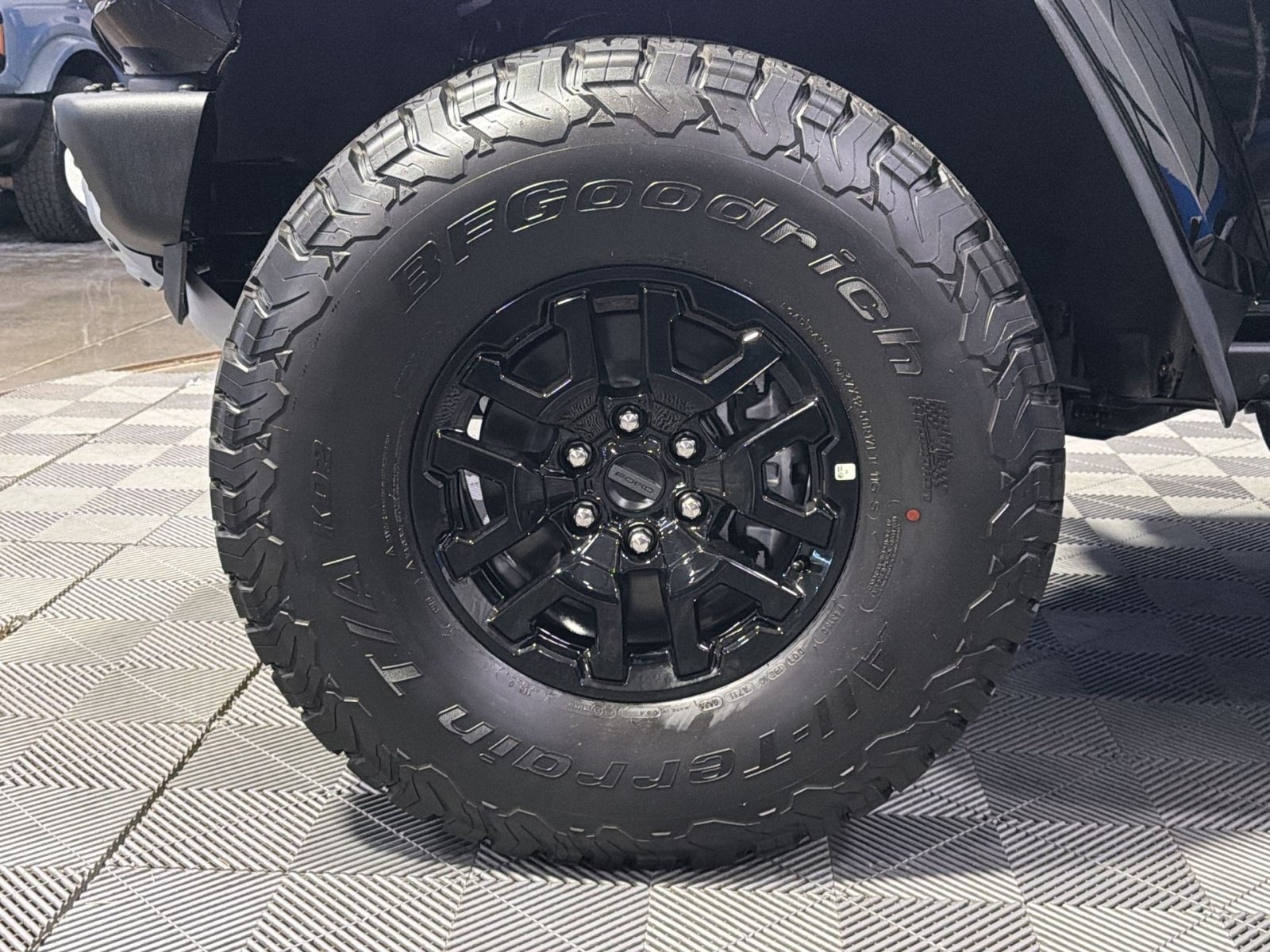 New 2026 Ford Bronco Raptor w/ Interior Carbon Fiber Pack AWD/4WD image 17