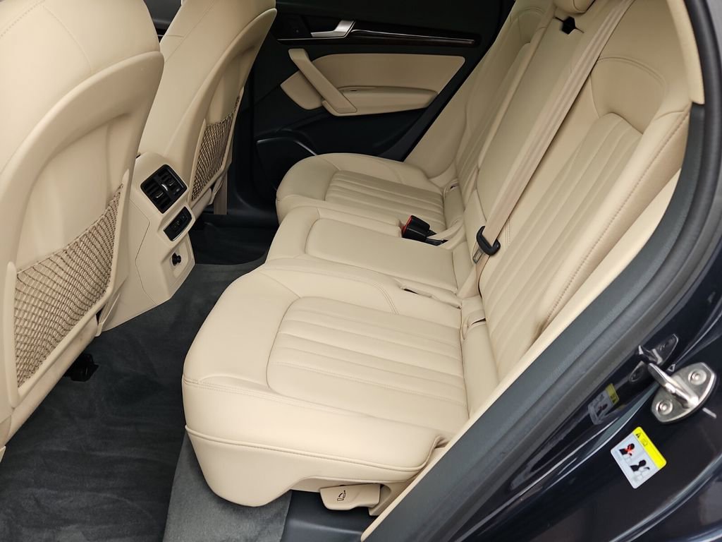 Used 2020 Audi Q5 2.0T Premium image 13