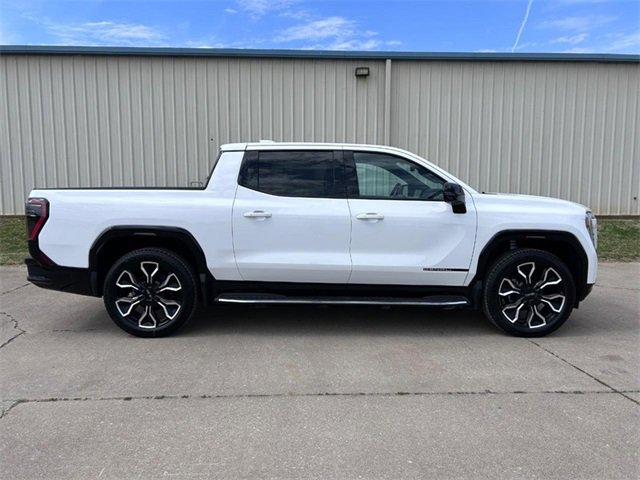 New 2025 GMC Sierra EV Denali image 2