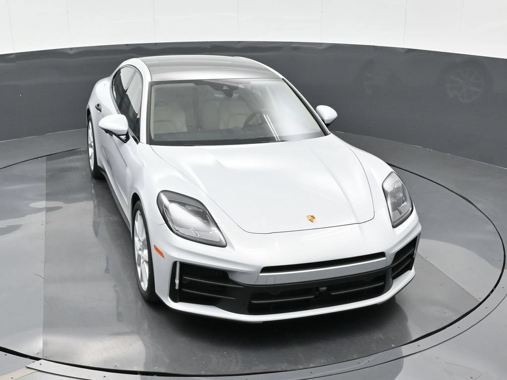 Certified 2025 Porsche Panamera RWD image 32