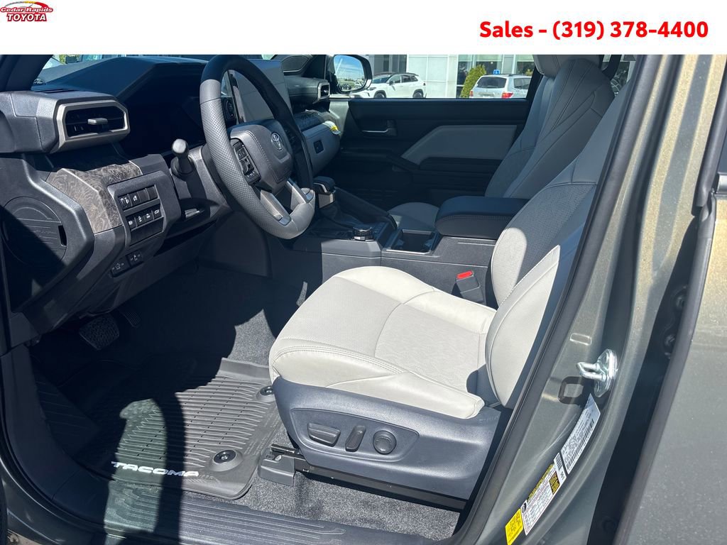 New 2026 Toyota Tacoma Limited AWD/4WD image 9