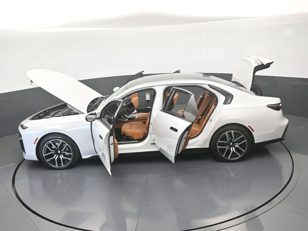 Used 2025 BMW 740i xDrive AWD/4WD image 78