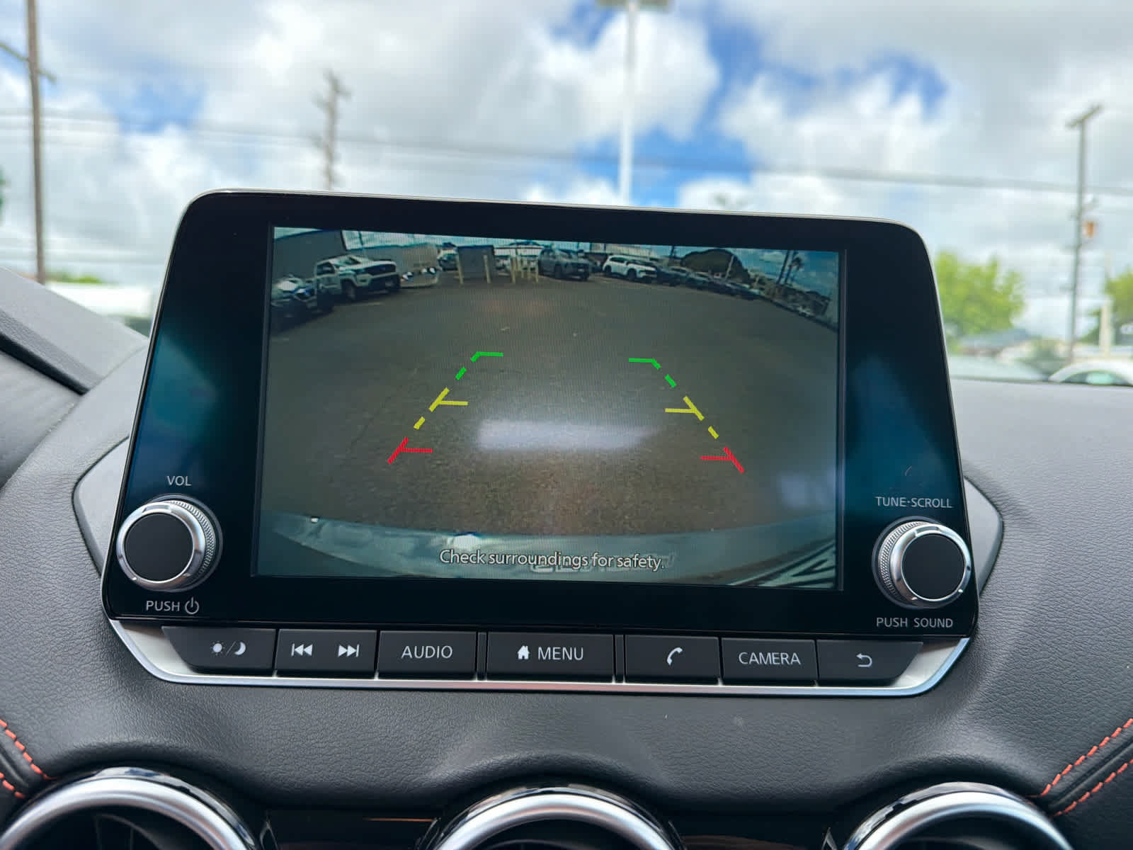 Used 2025 Nissan Sentra SR FWD image 7