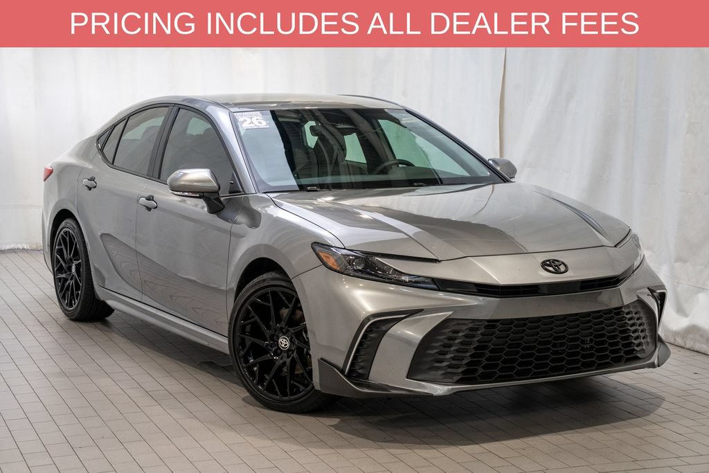 Used 2026 Toyota Camry SE w/ Convenience Package FWD image 1