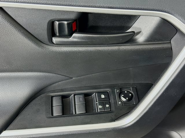 Certified 2024 Toyota RAV4 LE AWD/4WD image 19