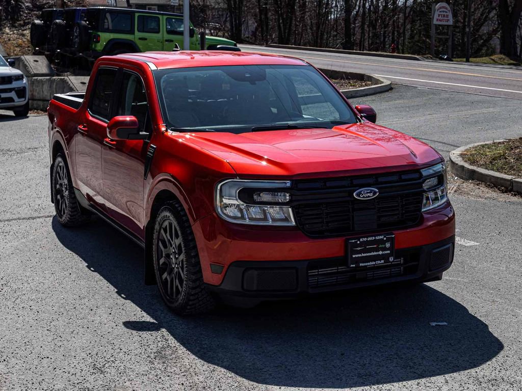 Used 2022 Ford Maverick Lariat w/ Lariat Luxury Package image 3