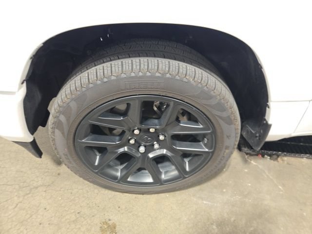 Used 2024 RAM 1500 Laramie AWD/4WD image 11