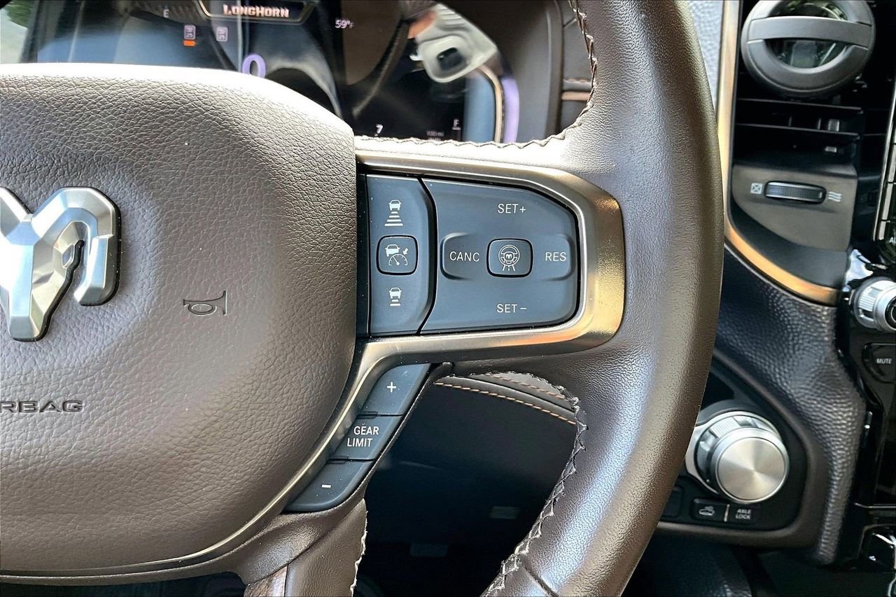 Used 2025 RAM 1500 Limited AWD/4WD image 31