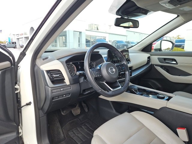 Used 2021 Nissan Rogue SL w/ Premium Package image 25