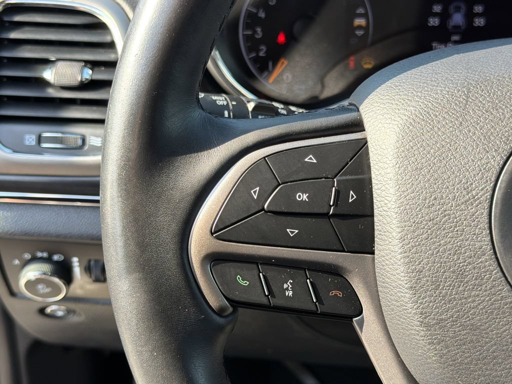 Used 2019 Jeep Grand Cherokee Limited RWD image 25