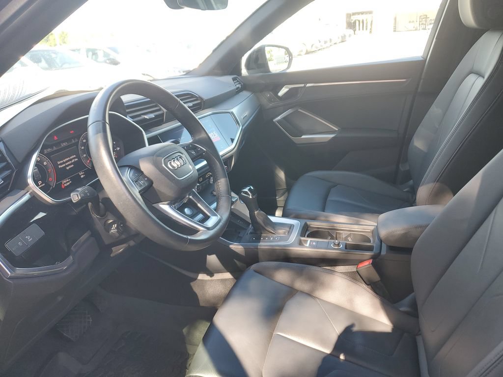 Used 2020 Audi Q3 2.0T Premium Plus AWD/4WD image 24