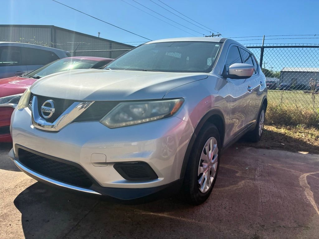 Used 2015 Nissan Rogue S w/ S Family Package