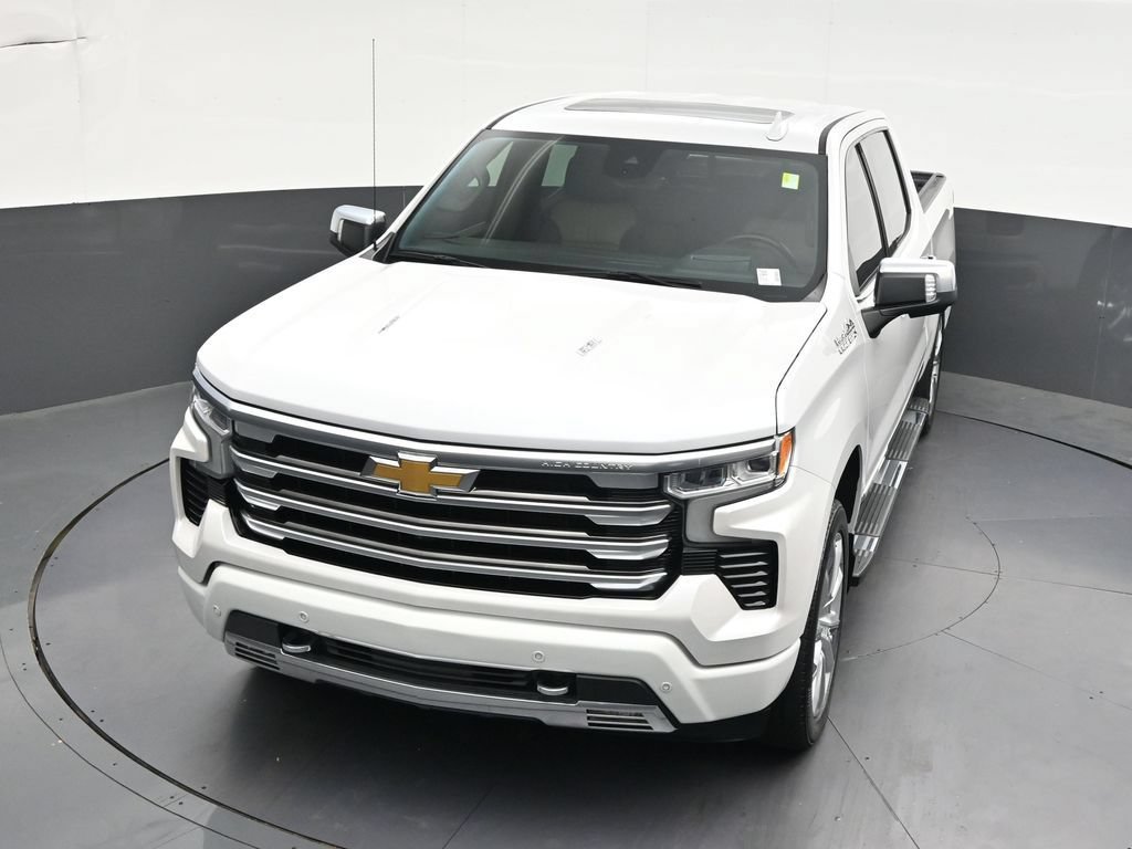 Used 2024 Chevrolet Silverado 1500 High Country w/ High Country Premium Package AWD/4WD image 23