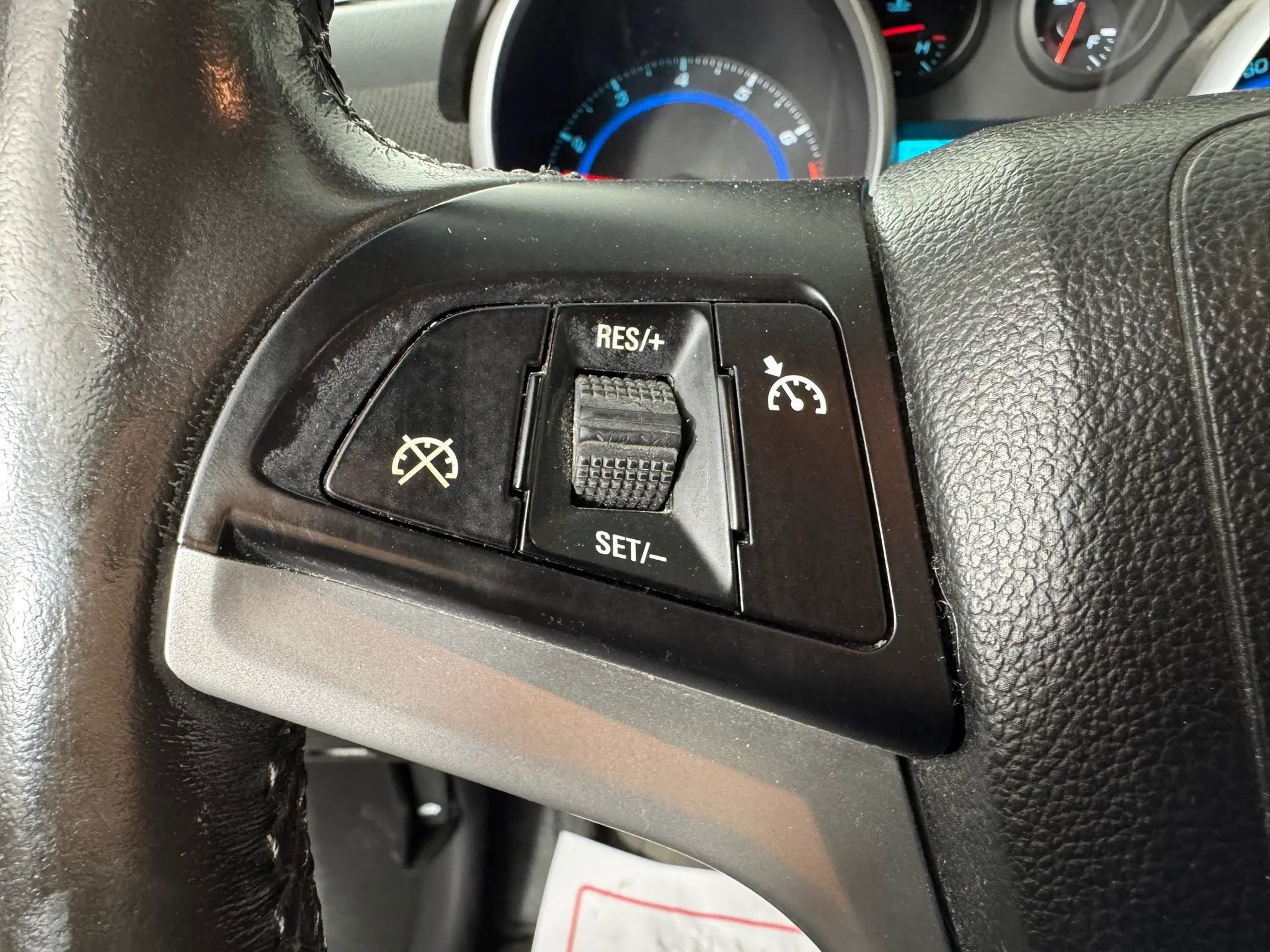Used 2016 Chevrolet Cruze LT FWD image 15