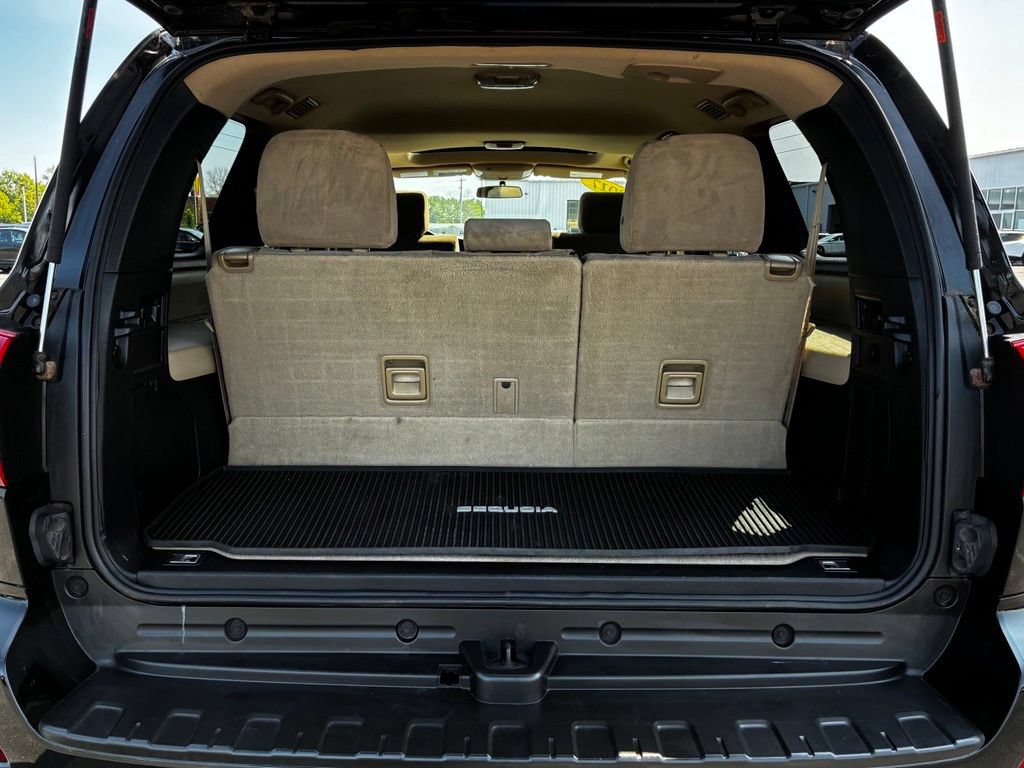 Used 2017 Toyota Sequoia SR5 AWD/4WD image 42
