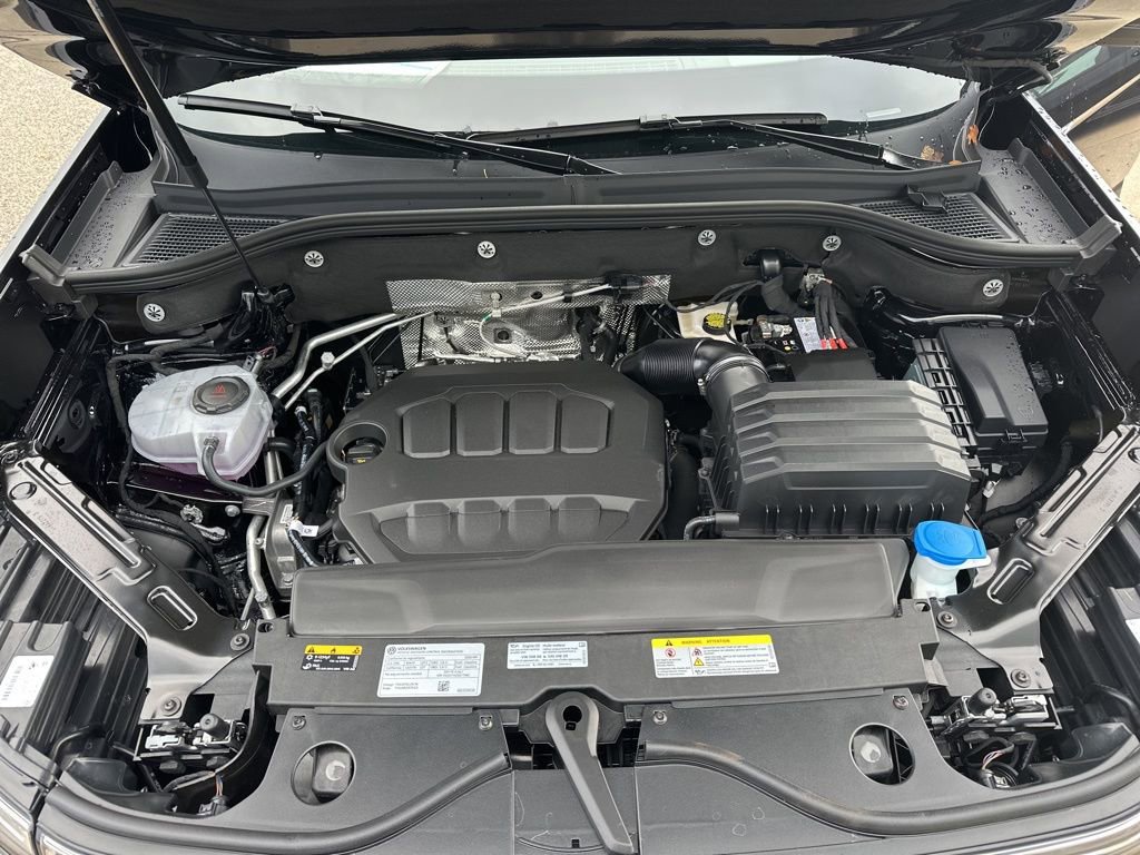 New 2026 Volkswagen Atlas Cross Sport SEL Premium R-Line image 23