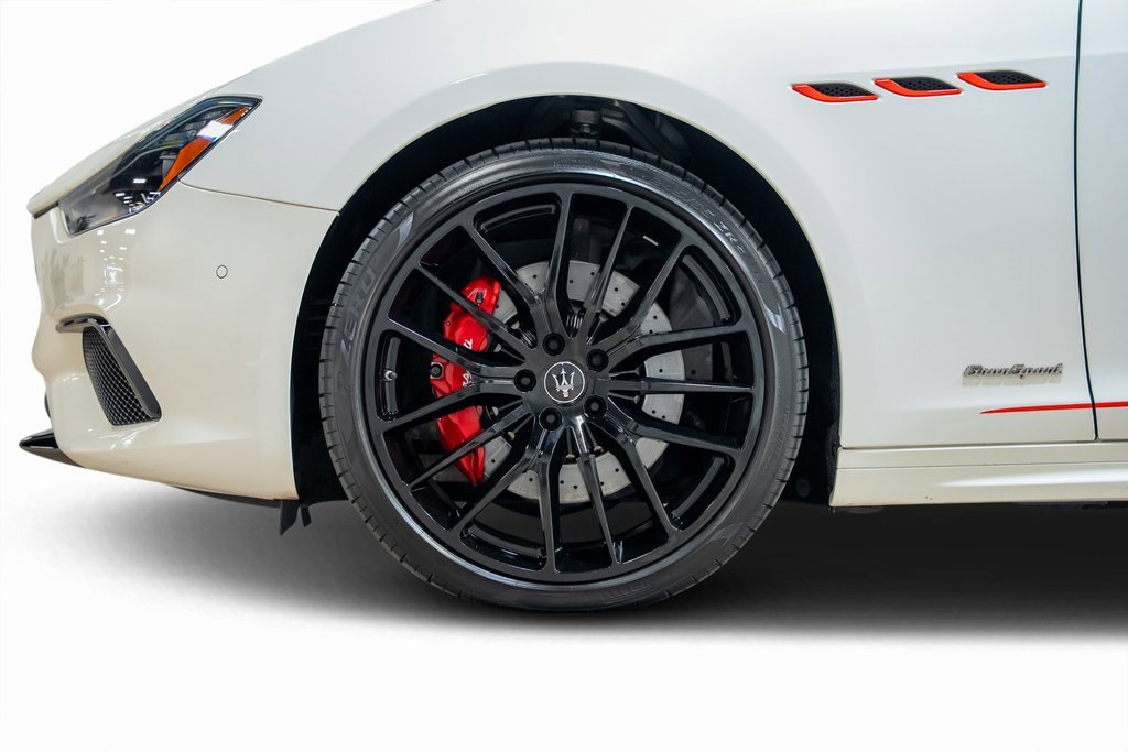 Used 2021 Maserati Ghibli S GranSport image 34