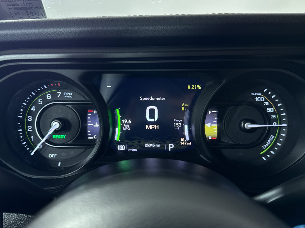 Used 2024 Jeep Wrangler Unlimited Rubicon 4xe image 10