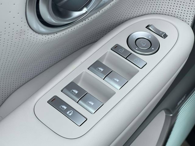 New 2026 Hyundai Ioniq 9 Calligraphy image 23