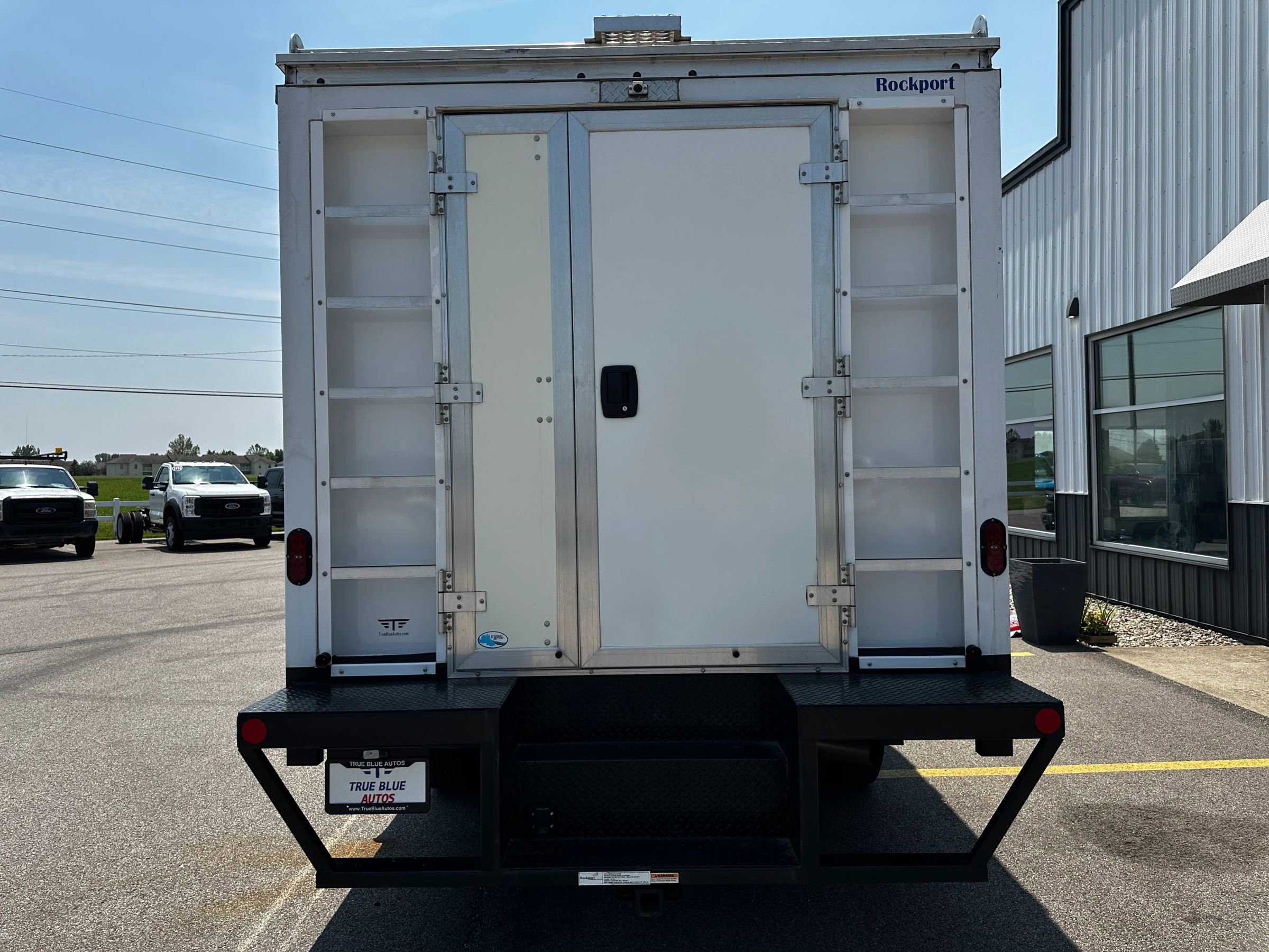 Used 2024 GMC Sierra 3500 Pro w/ Convenience Package image 8