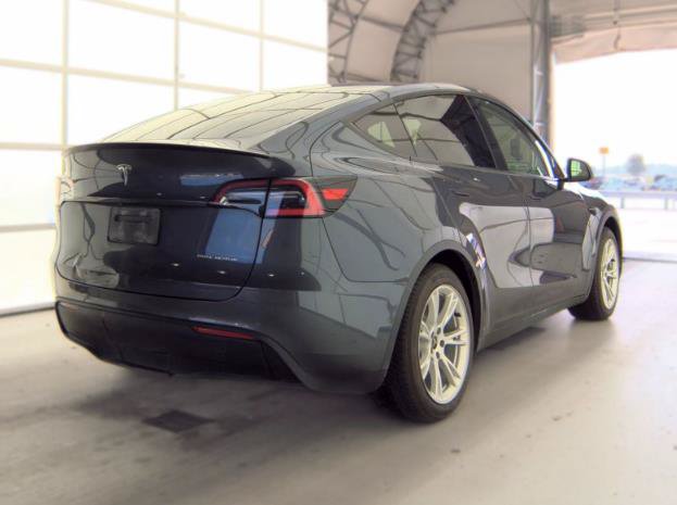 Used 2021 Tesla Model Y Long Range AWD/4WD image 6