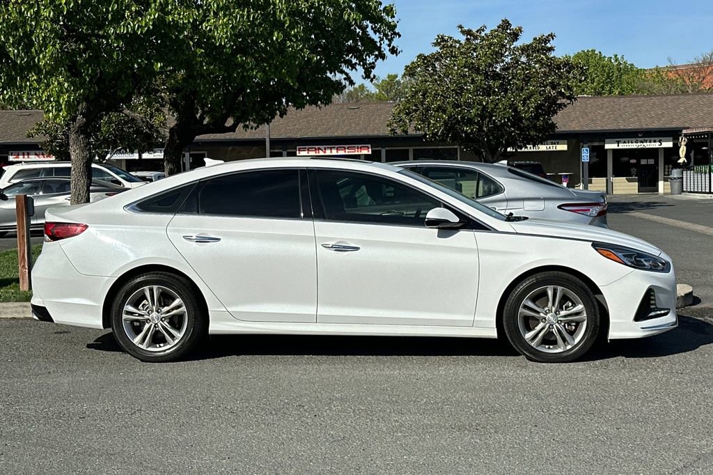 Used 2018 Hyundai Sonata Limited image 7