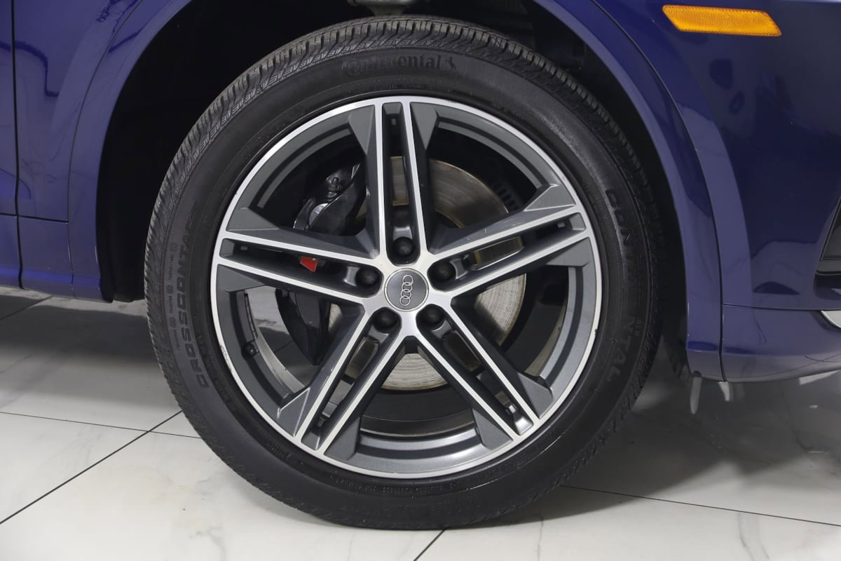 Used 2018 Audi SQ5 Premium Plus AWD/4WD image 15