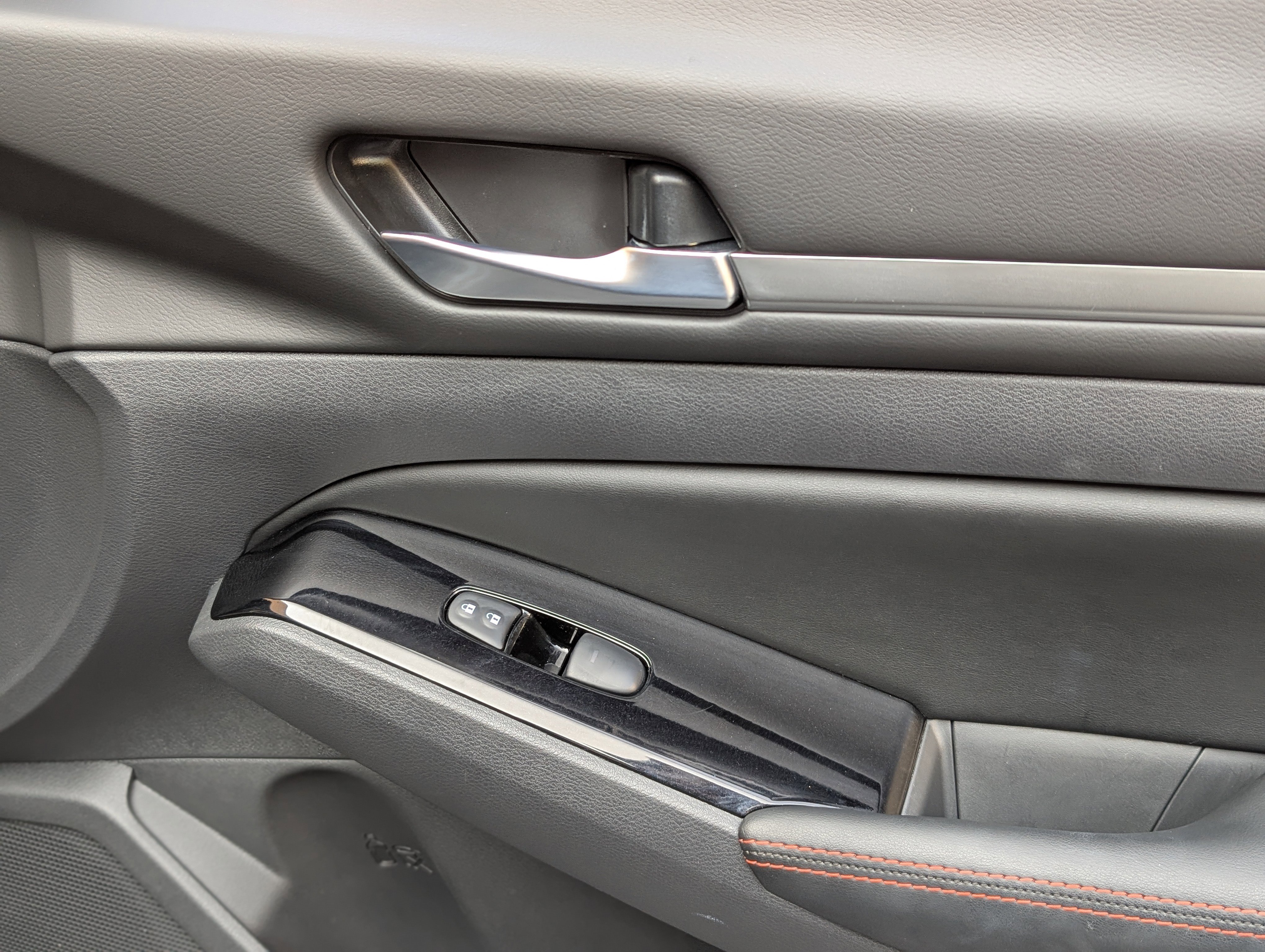 Used 2024 Nissan Altima 2.5 SR FWD image 21