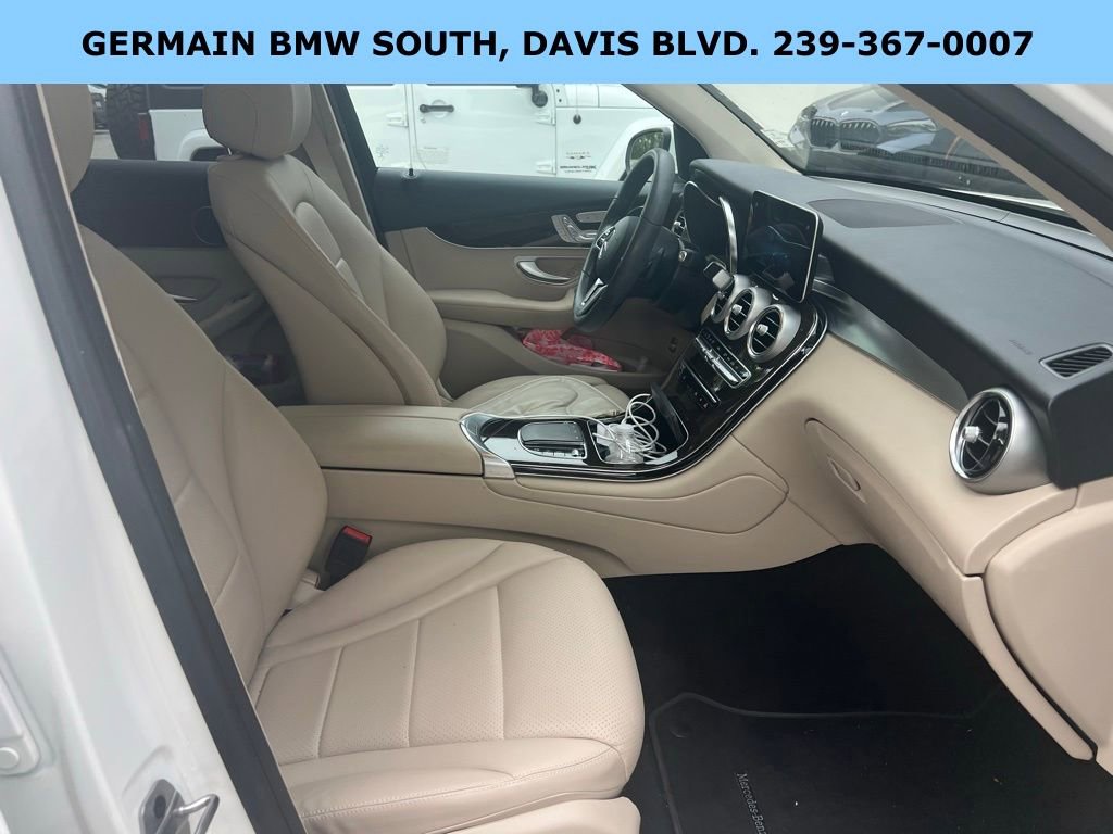 Used 2022 Mercedes-Benz GLC 300 image 25