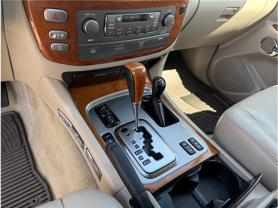 Used 2006 Lexus LX 470 4WD image 29