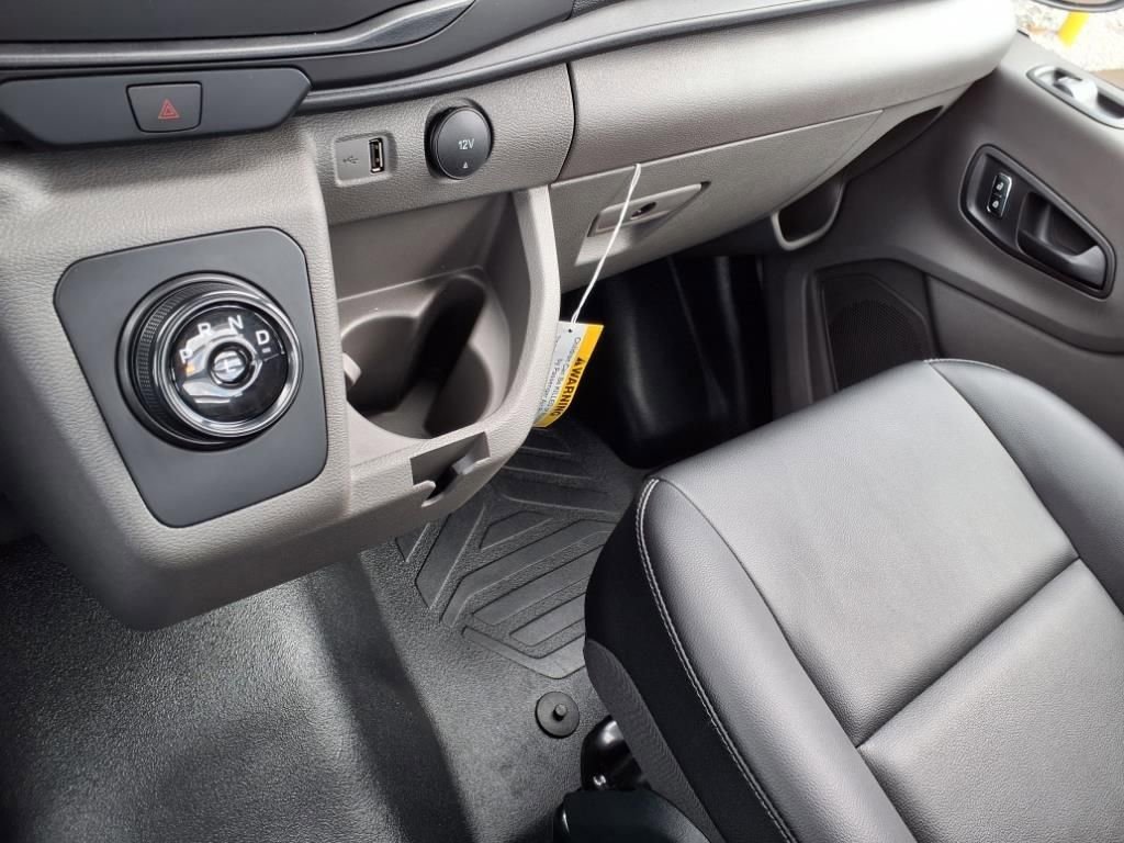 New 2023 Ford E-Transit image 14