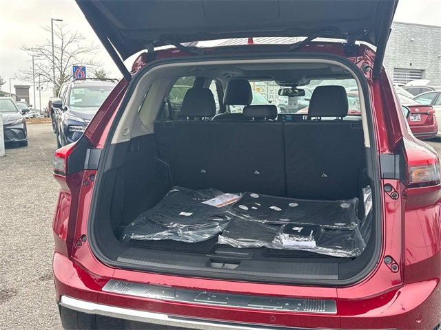 New 2026 Nissan Rogue Platinum image 13