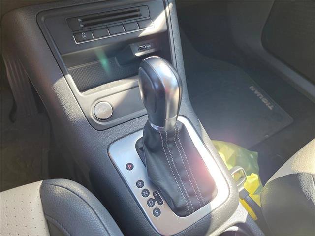 Used 2016 Volkswagen Tiguan S FWD image 12