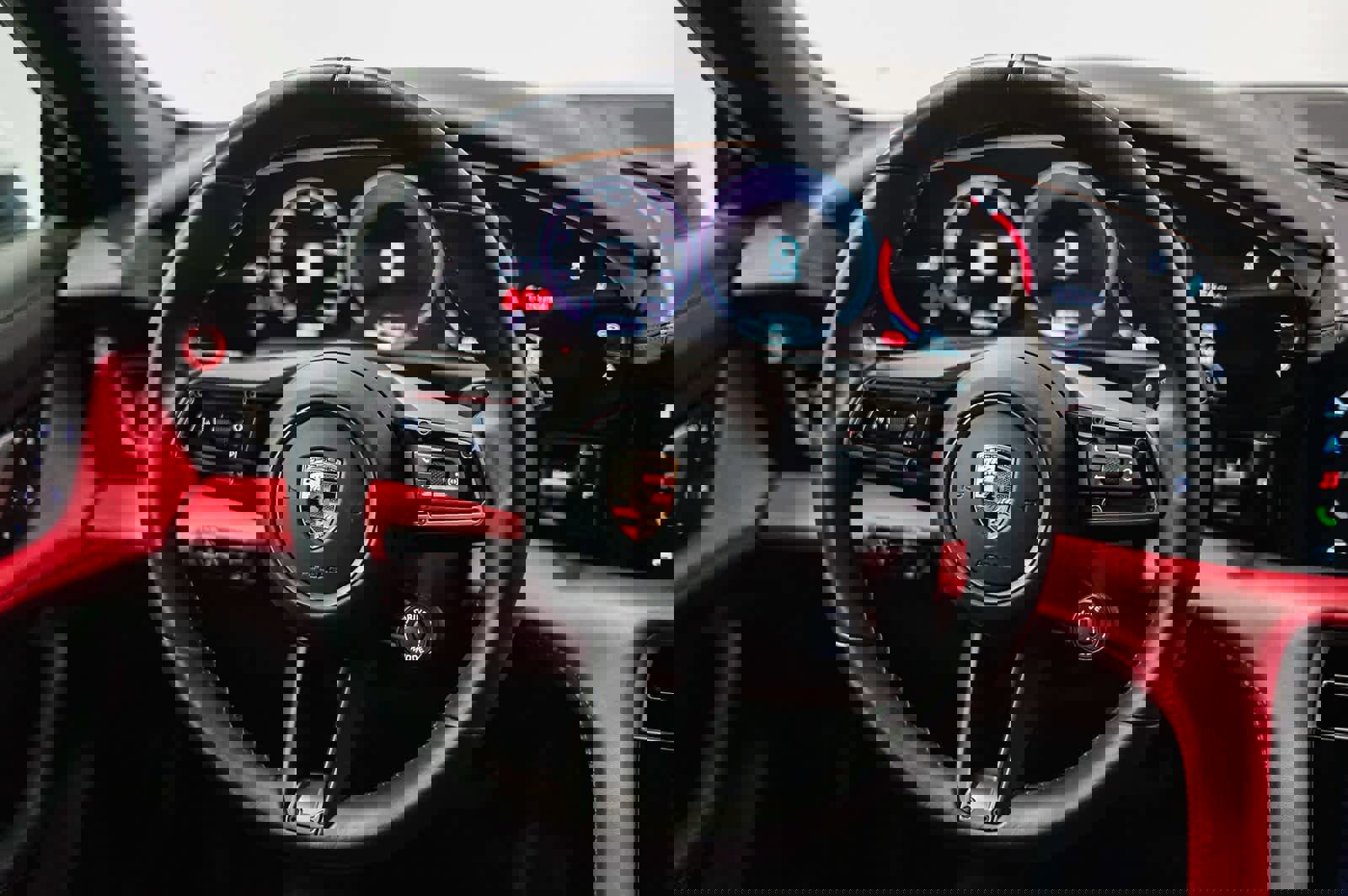 Used 2025 Porsche Taycan 4S image 17