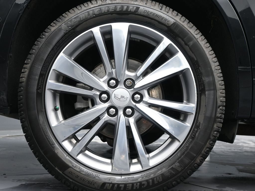 Used 2022 Cadillac XT6 Premium Luxury w/ Technology Package image 9