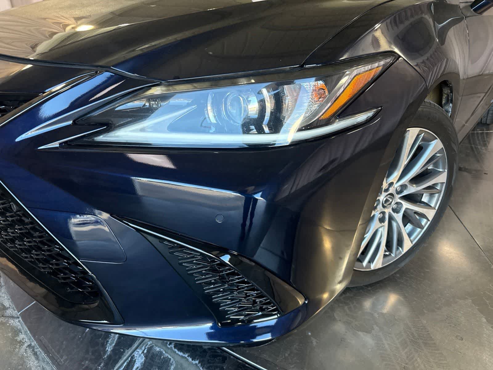 Used 2020 Lexus ES 300h w/ Premium Package FWD image 8